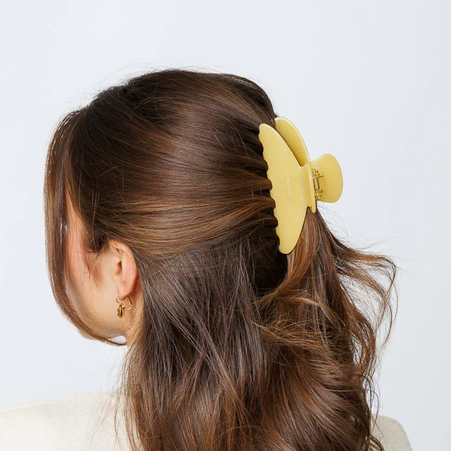 Bright Classic Claw Clip