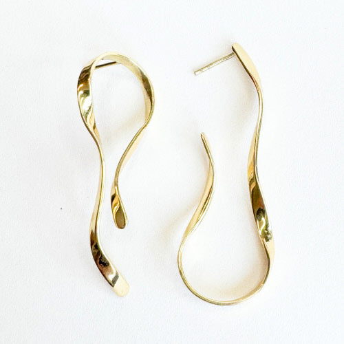 Bambu Raquel Wavy Hanging Stud Earrings
