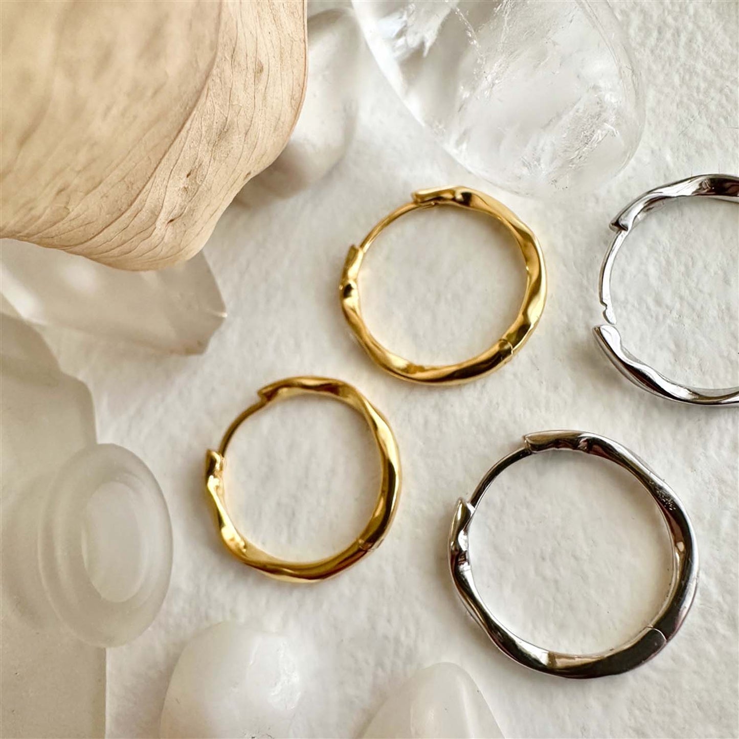 Michio Wavy 20mm Hoop Earrings