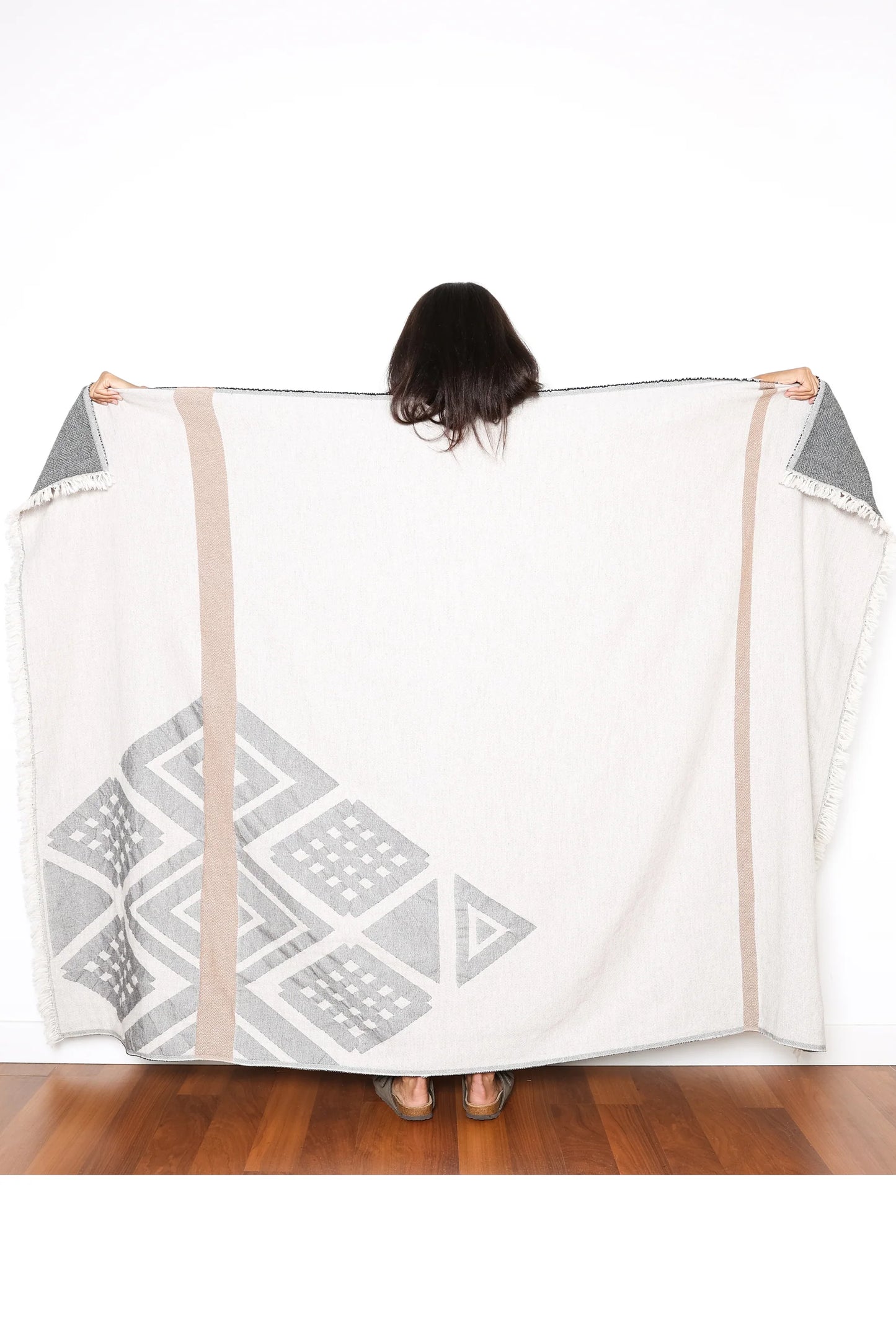 Malin Throw Blanket