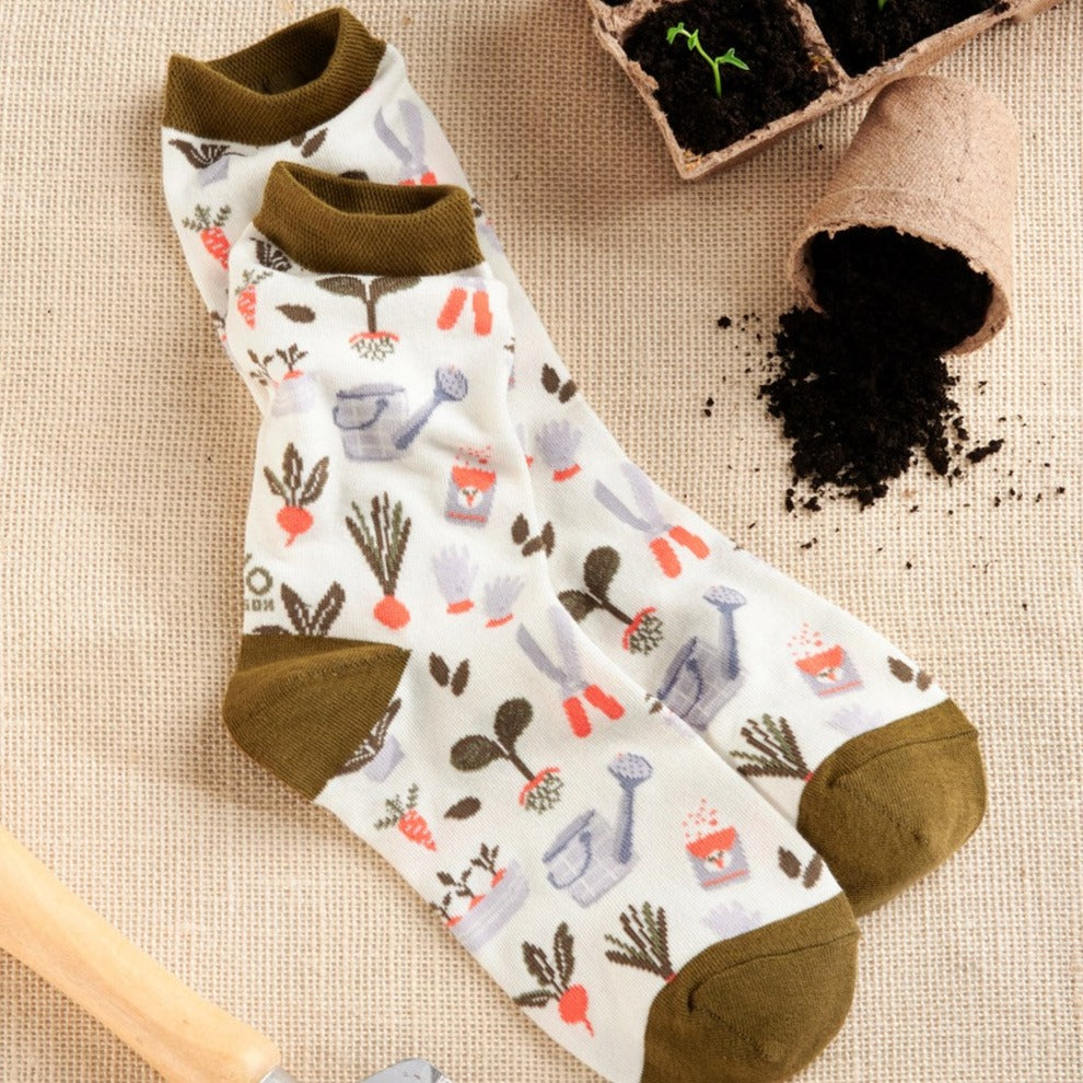 Women's Crew Socks - Gardening