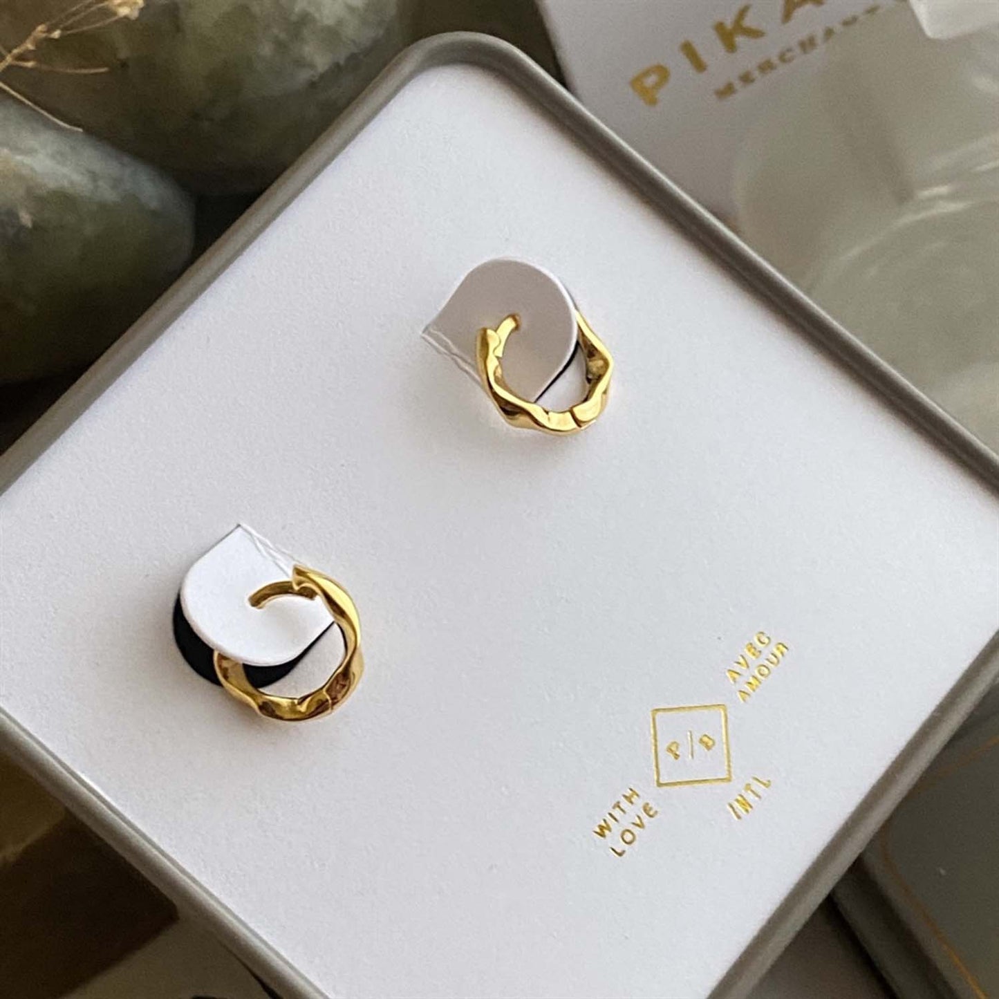Michio Wavy 12mm Hoop Earrings