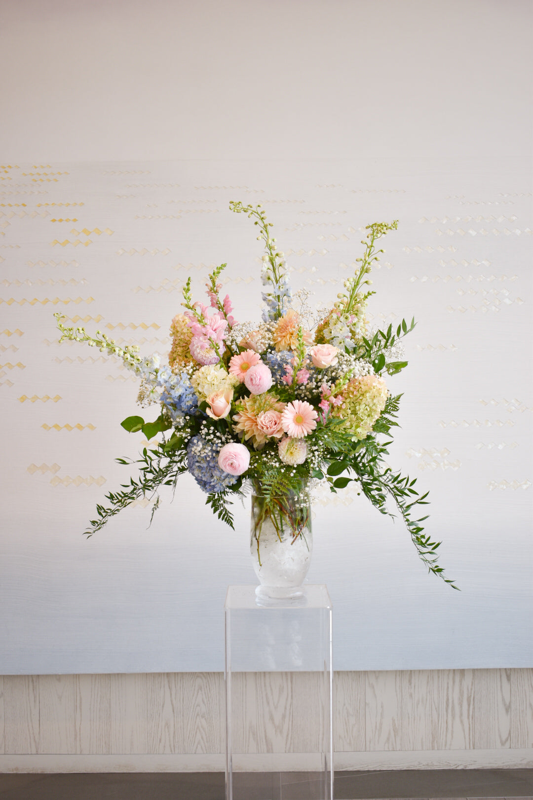 The Art of Wedding Flowers: Setting the Mood with Blooms