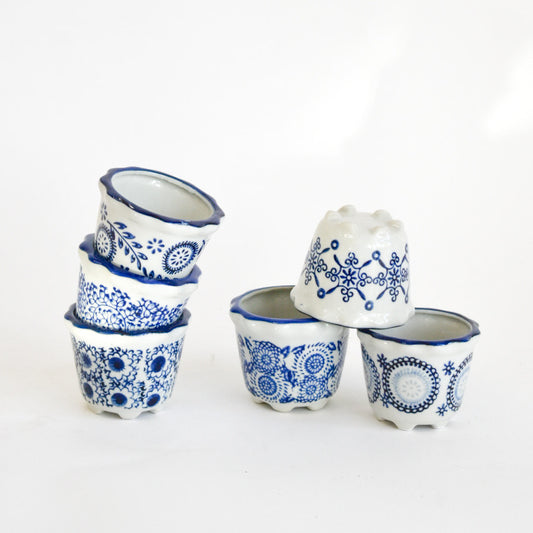 3" Blue & White Pots