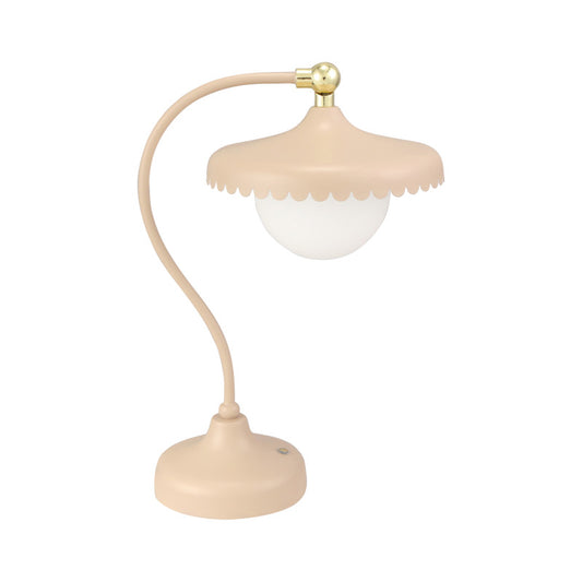 Scalloped Table Lamp