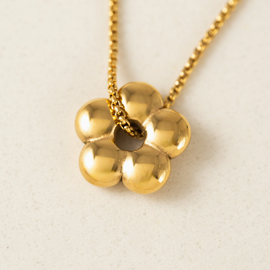Daisy Charm Necklace
