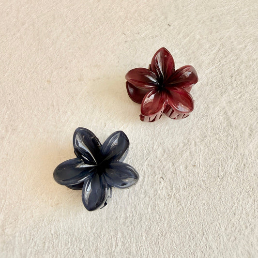 Small Plumeria Flower Claw Clips