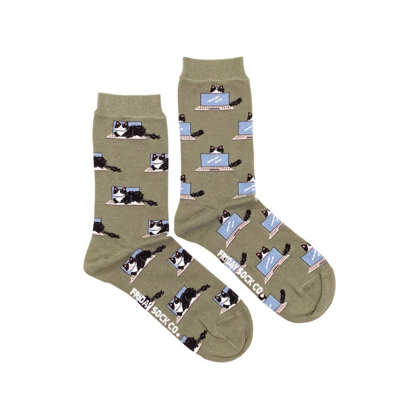 Women's Purposely Mismatched Socks