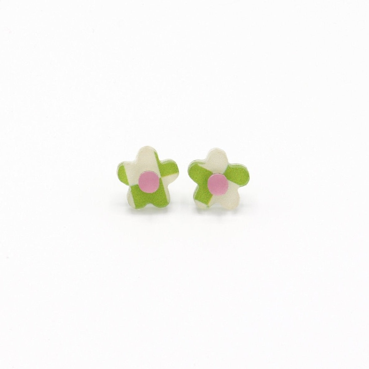 Checker Daisy Stud Earrings