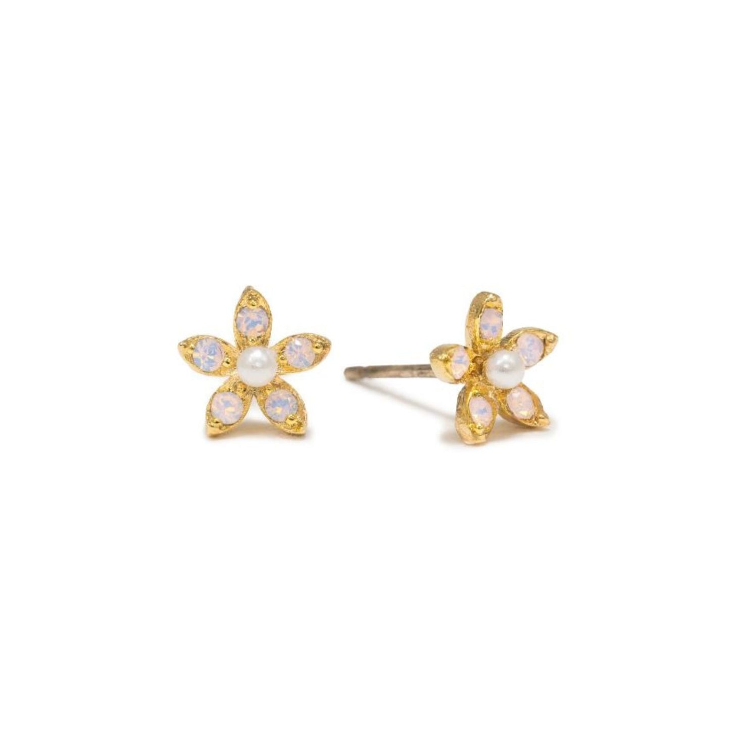 Lover's Tempo Lily Stud Earrings